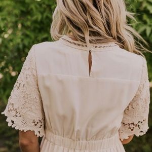 appolonia lace maxi